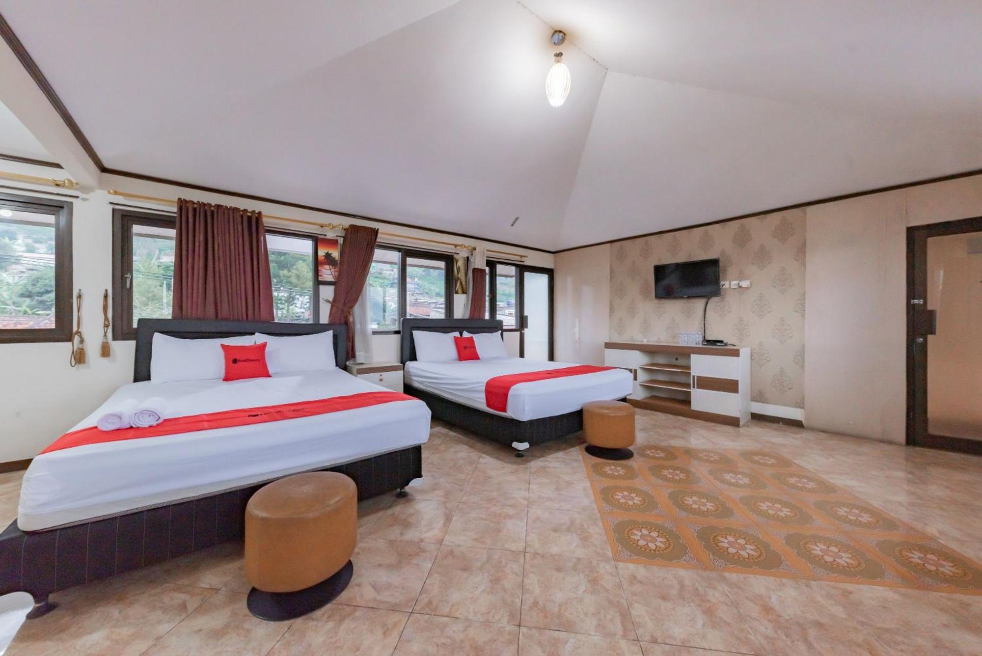 Reddoorz Near Cikole Lembang Otel Dış mekan fotoğraf