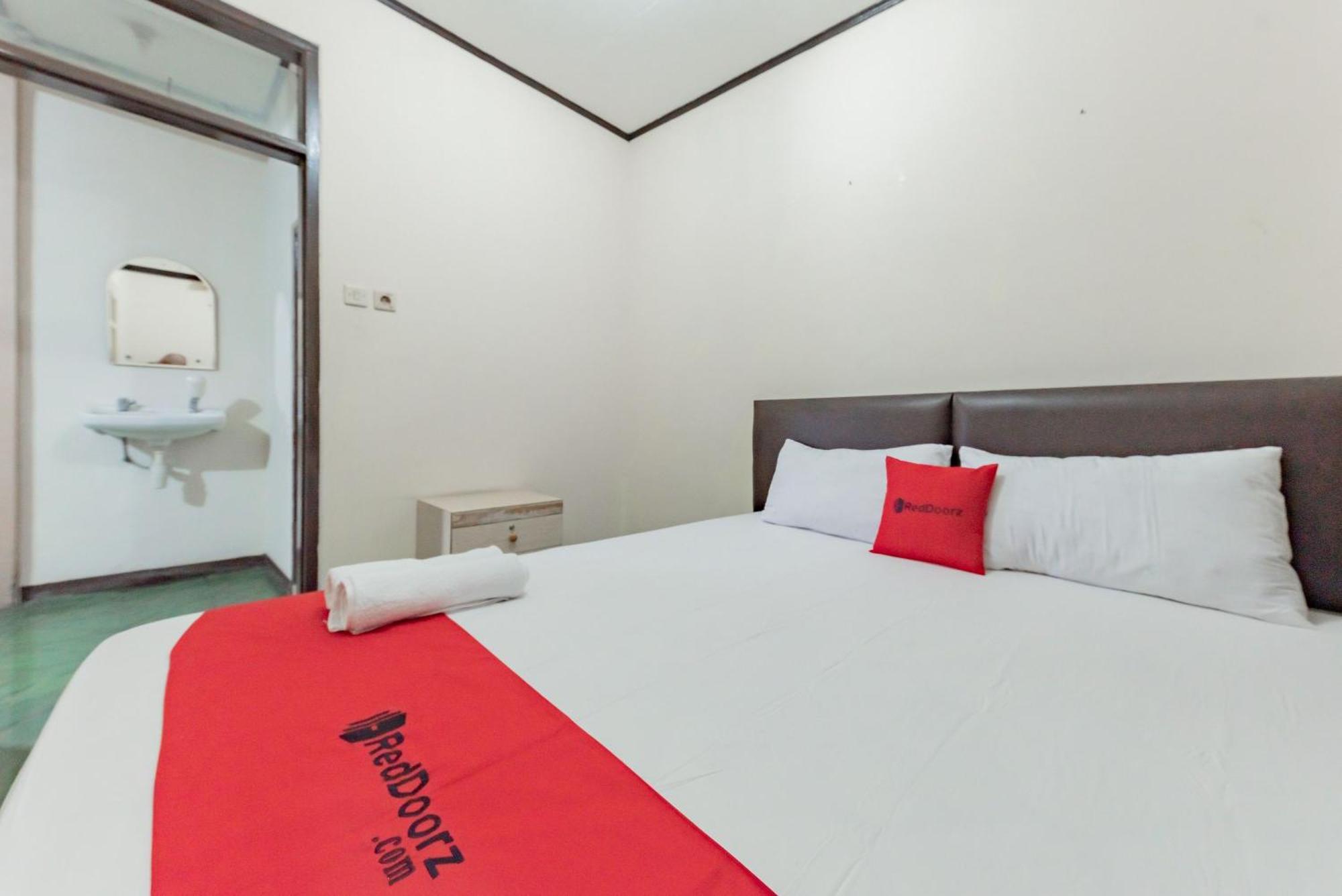 Reddoorz Near Cikole Lembang Otel Dış mekan fotoğraf