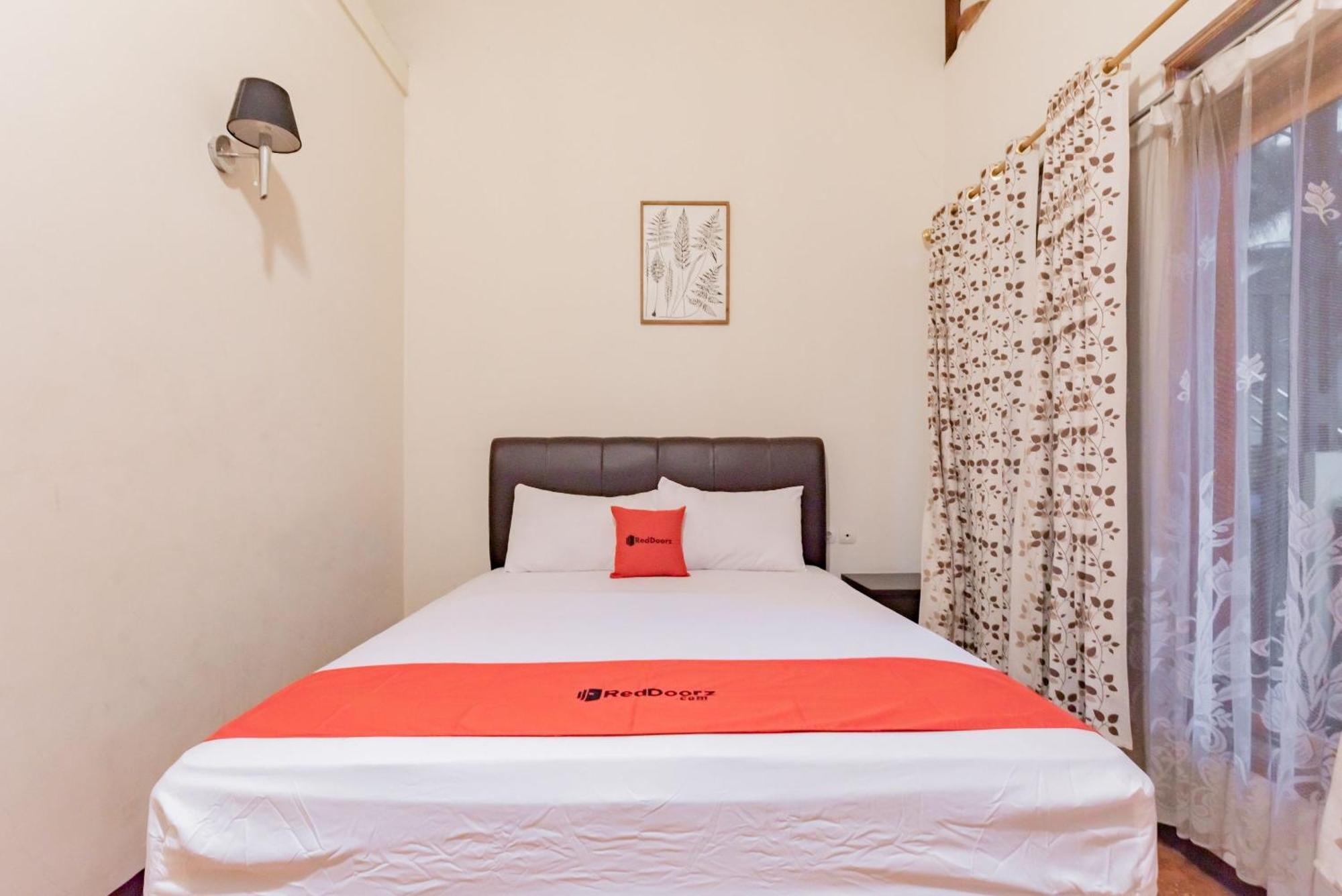 Reddoorz Near Cikole Lembang Otel Dış mekan fotoğraf