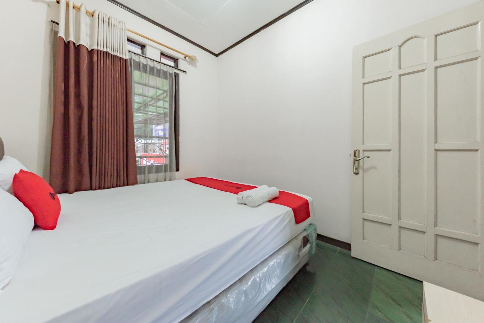 Reddoorz Near Cikole Lembang Otel Dış mekan fotoğraf