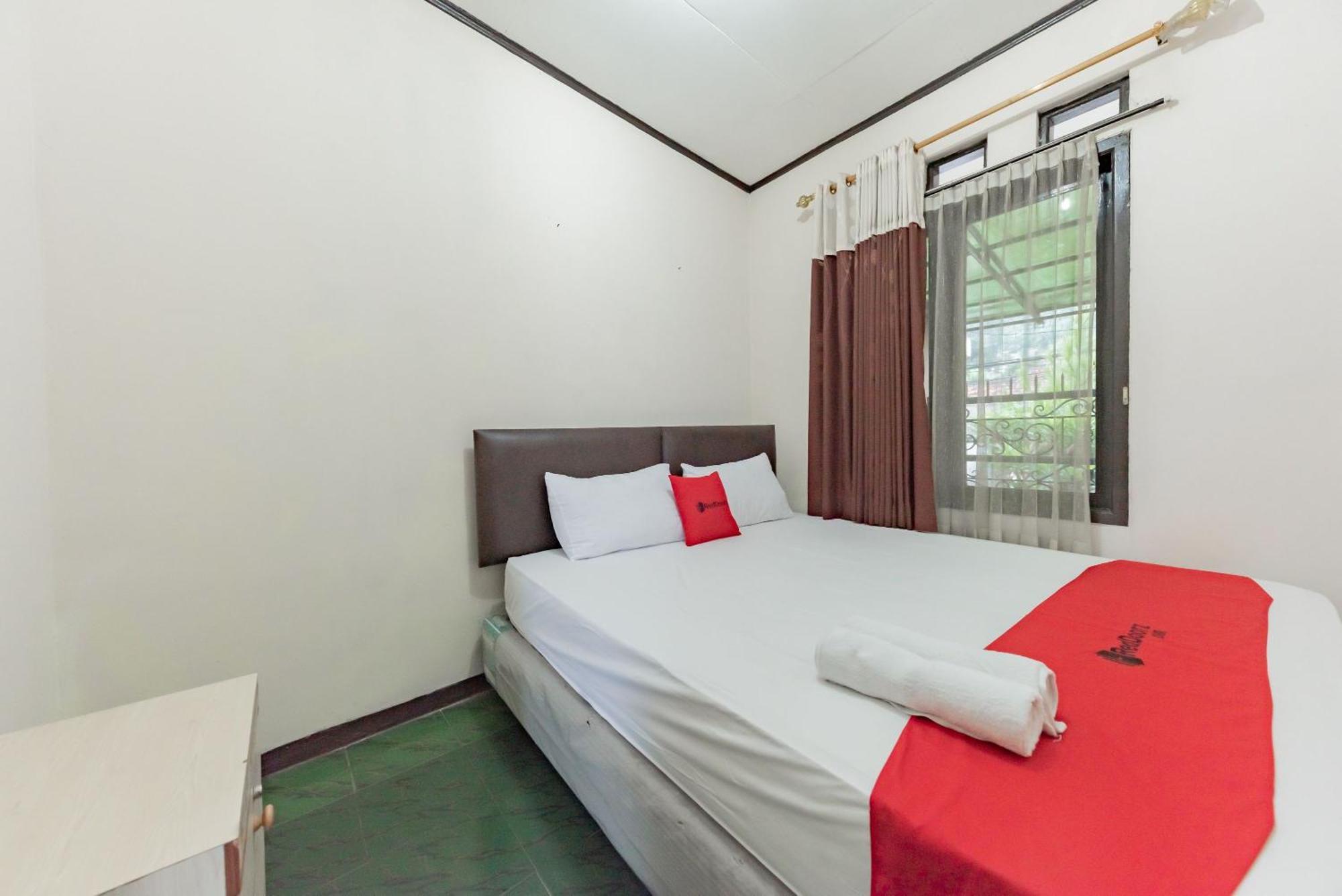 Reddoorz Near Cikole Lembang Otel Dış mekan fotoğraf