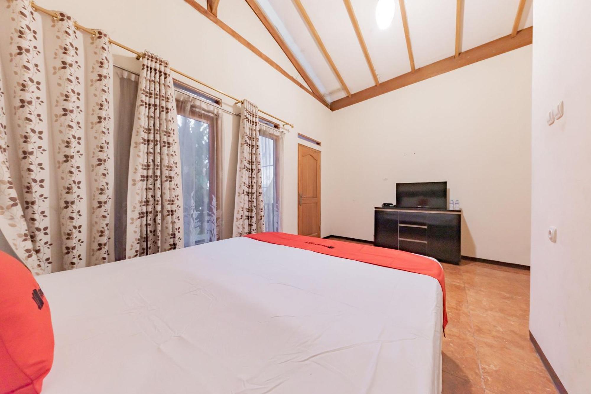 Reddoorz Near Cikole Lembang Otel Dış mekan fotoğraf