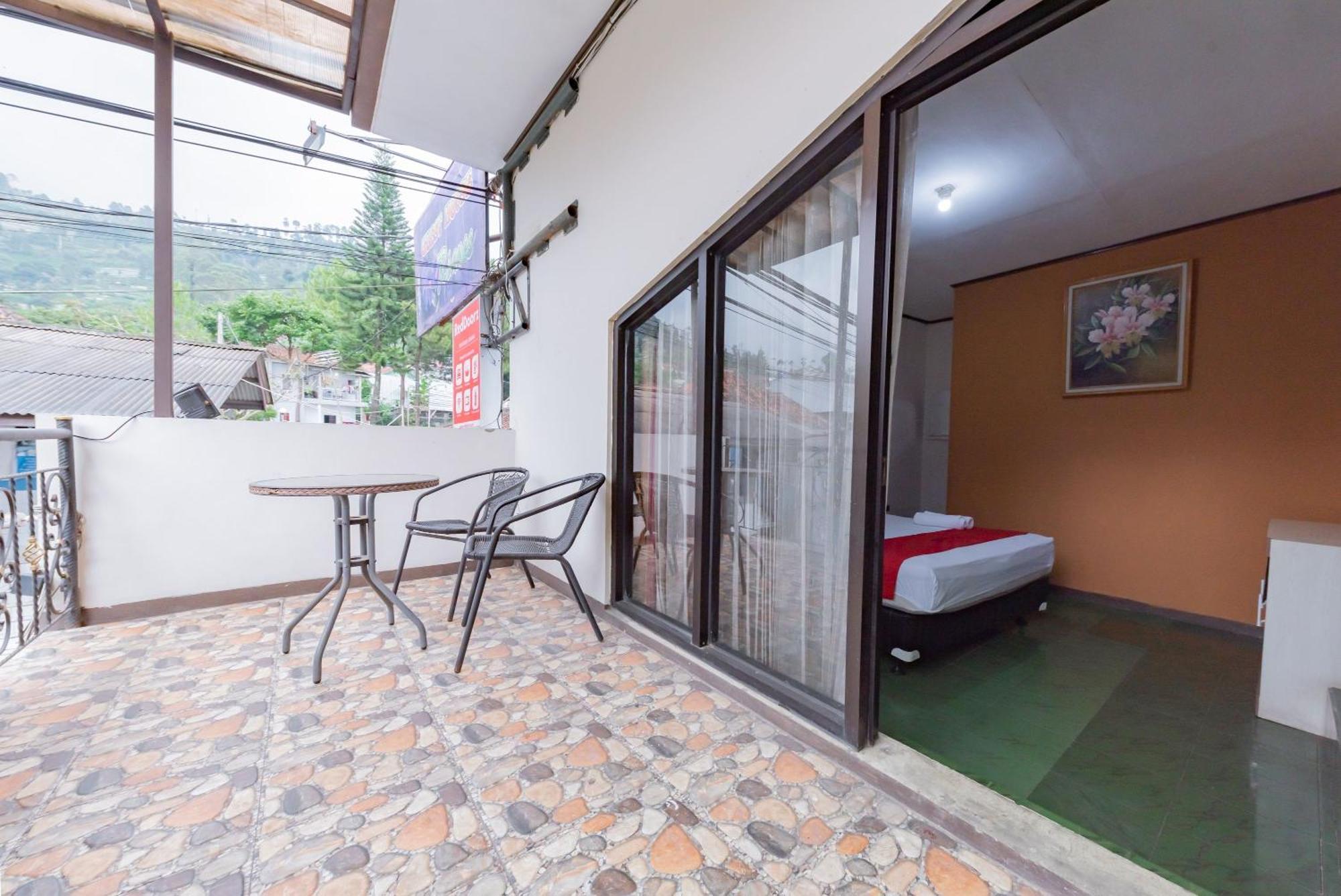 Reddoorz Near Cikole Lembang Otel Dış mekan fotoğraf