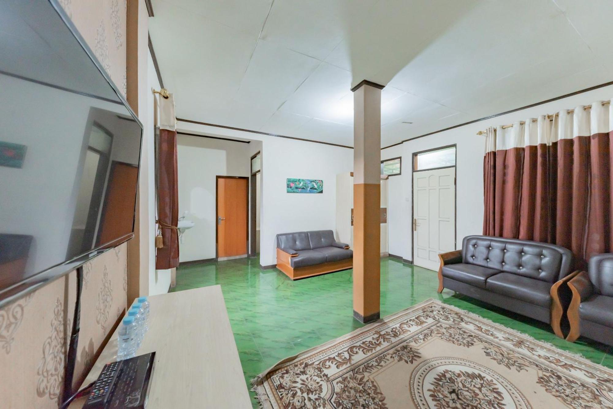 Reddoorz Near Cikole Lembang Otel Dış mekan fotoğraf